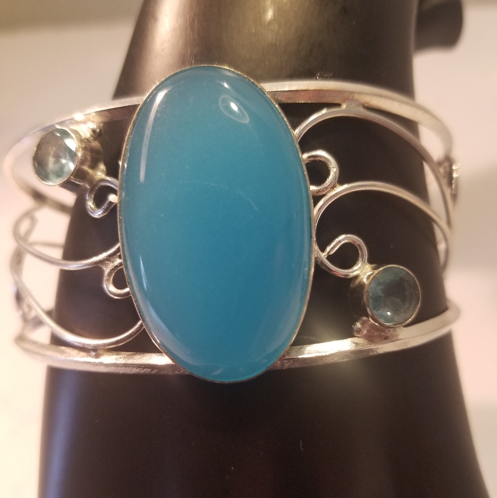 EXCELLENT BRACELET NWOT - Picture 3 of 11